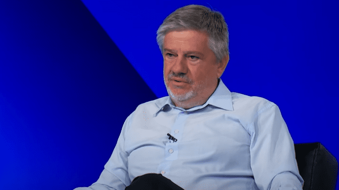 Demilitarizimi i UÇK-së, Hysa: Thaçi foli me presidentin Clinton në telefon nga një tendë e improvizuar