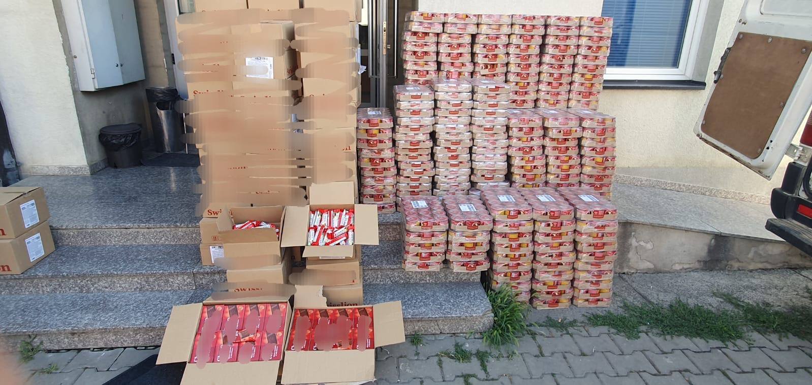 Policia ndalon kontrabandë mallrash serbe në vlerë mbi 20 mijë euro