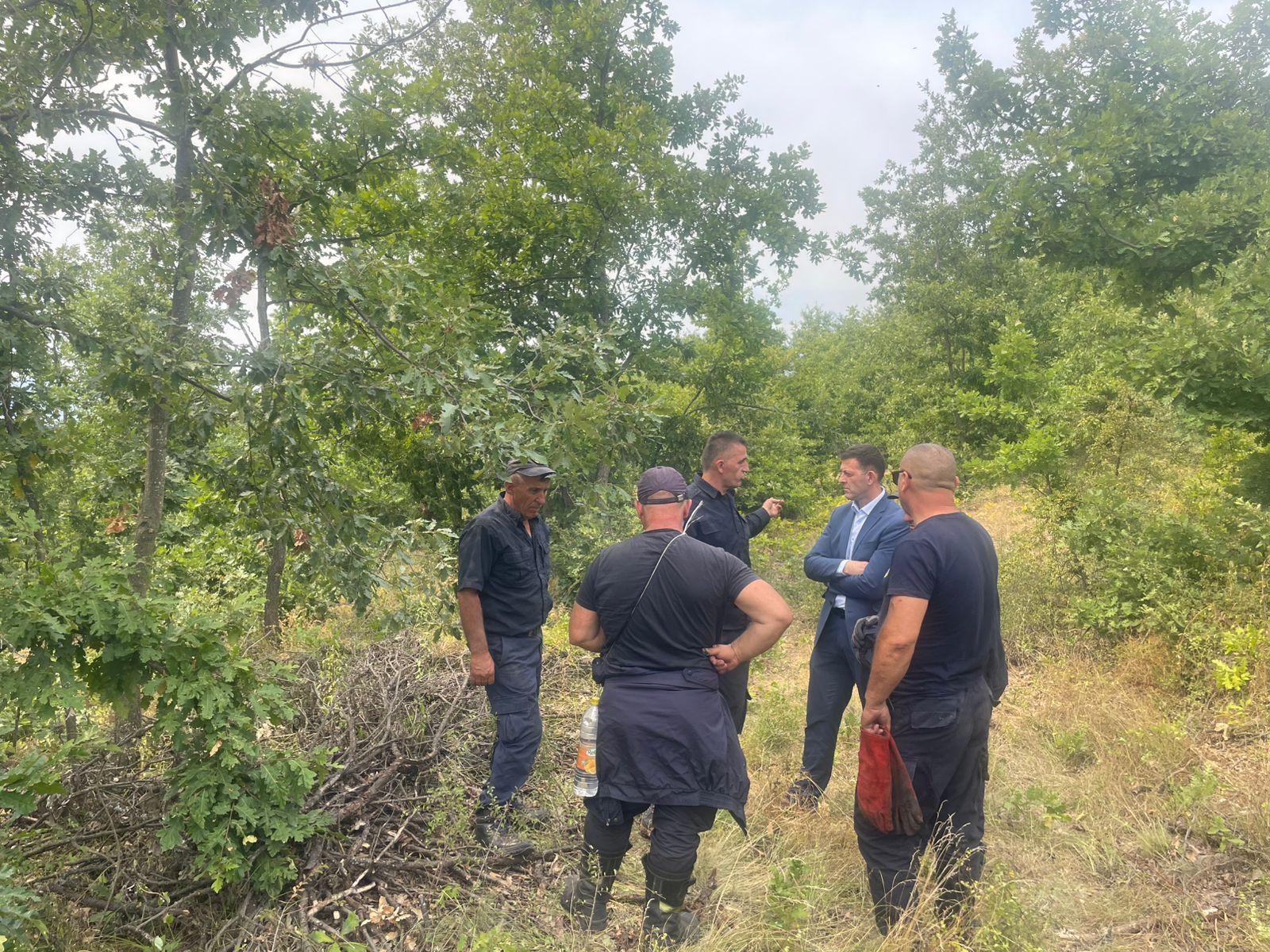 78 vatra zjarri në vend – 17 ende aktive, situata më kritike në Vushtrri