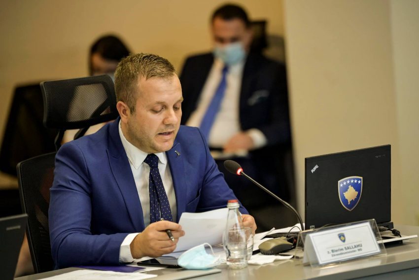 Kurti cakton Blerim Sallahun u.d të Ministrit të Drejtësisë