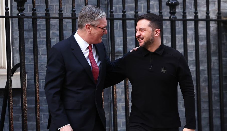 Starmer bashkohet me Zelenskyn në takimin vendimtar për paqen në Ukrainë