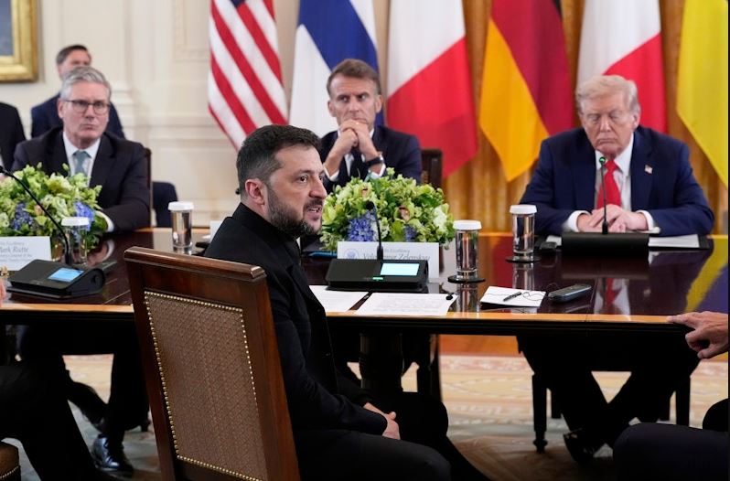 Zelensky: Çështjet territoriale do të diskutohen në takimin me Trump dhe Putinin