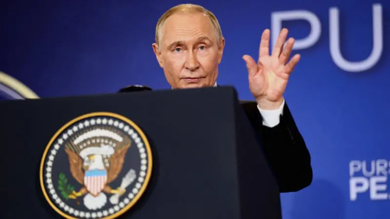 Putin deklarohet pas kthimit nga takimi me Trump: Bisedë në kohën e duhur, synojmë zgjidhje paqësore për Ukrainën