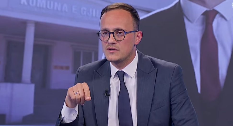 ‘Punësimi i kunatave’ – Hyseni: Janë përmendur vetëm tonat, por s’janë të vetmet