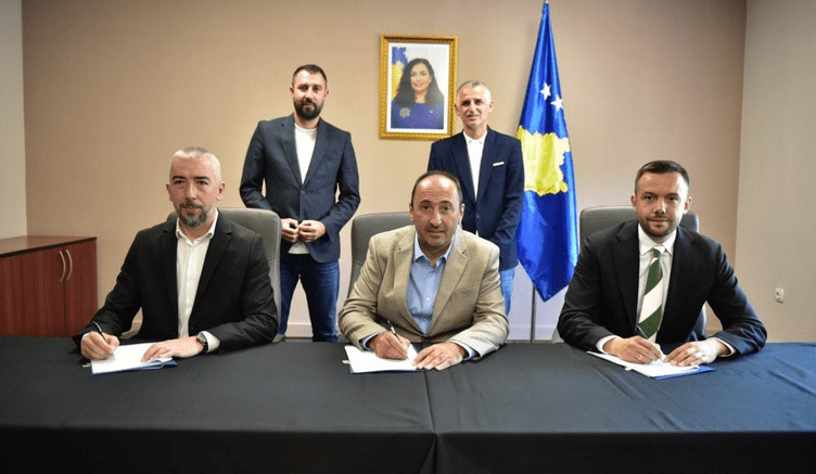 Ndërtimi i urave në Mitrovicë për fushatë? – Përgjigjet ministri Aliu