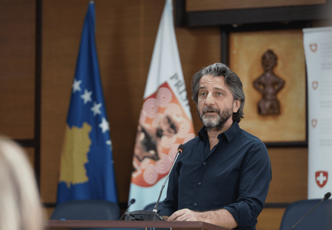 E quajti gazetaren “loçkë”, AGK dënon gjuhën e Ramës