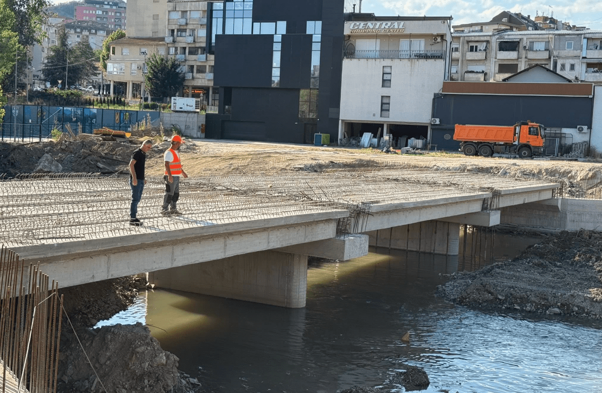 Durmishi: Ura mbi Ibër do jetë e gatshme për qarkullim në shtator