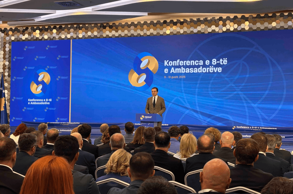 Kurti: Ministria e Jashtme veç në Antarktik s’ka degë