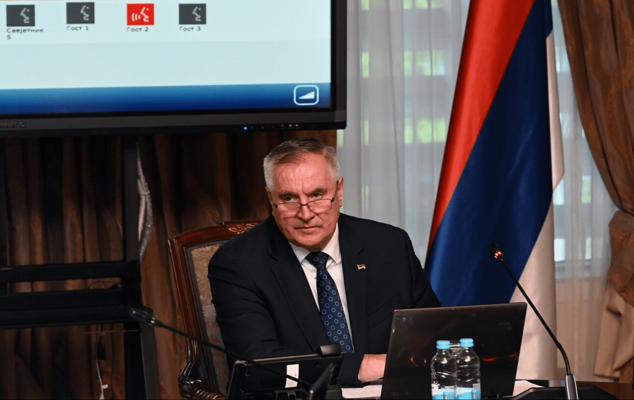 Radovan Vishkoviq jep dorëheqje nga posti i kryeministrit të Republikës Sërpska