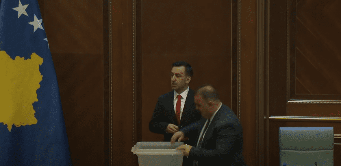 Lista Serbe refuzon të marrë pjesë në hedhjen e shortit, asnjë votë për Verica Qeraniqin