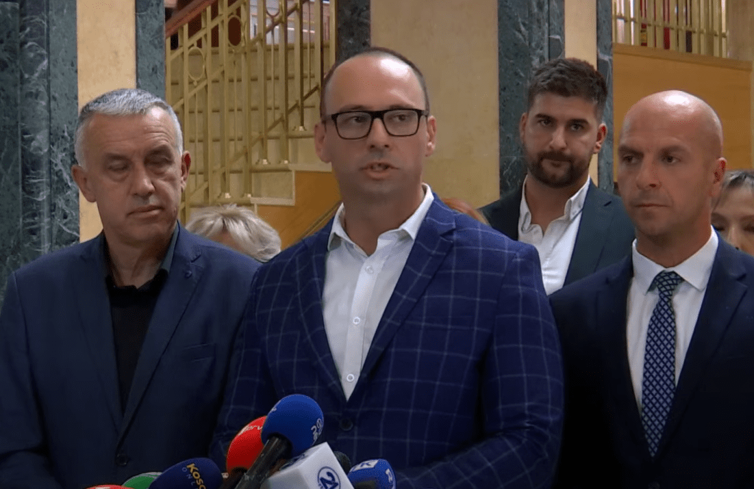 Simiq: Rashiq nuk e ka mbështetjen e serbëve