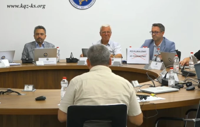 Krasniqi në mbledhjen e KQZ-së: Po pluralizmit, jo terrorizmit