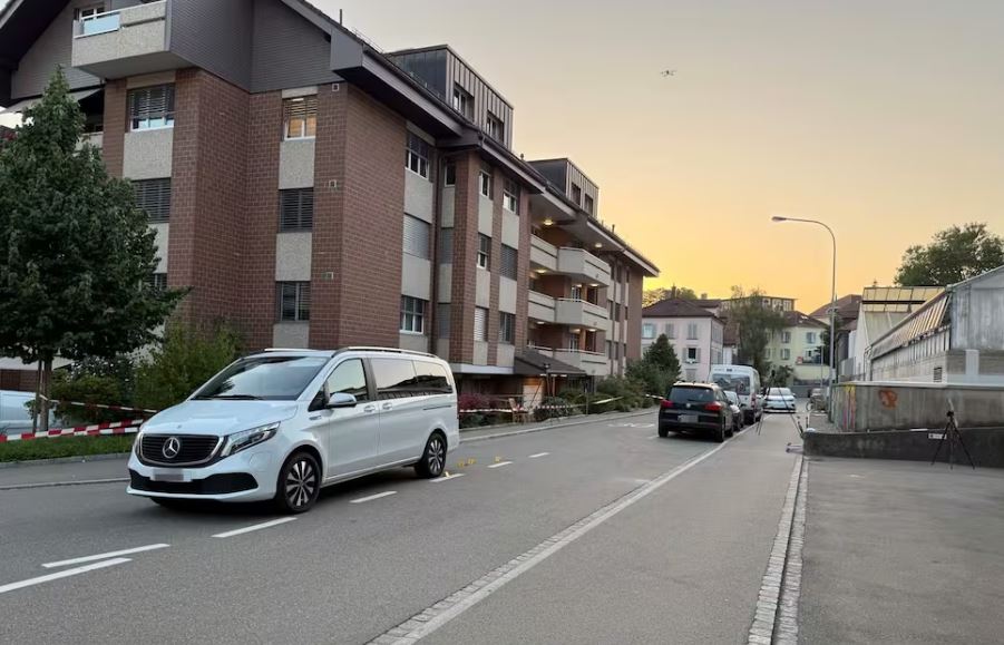 Vdes katërvjeçari shqiptar pasi u godit nga një furgon në Zvicër