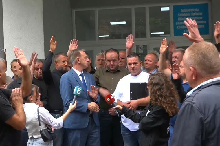 Merr fund greva e punëtorëve të sigurimit fizik në QKUK, pritet ta nisin punën