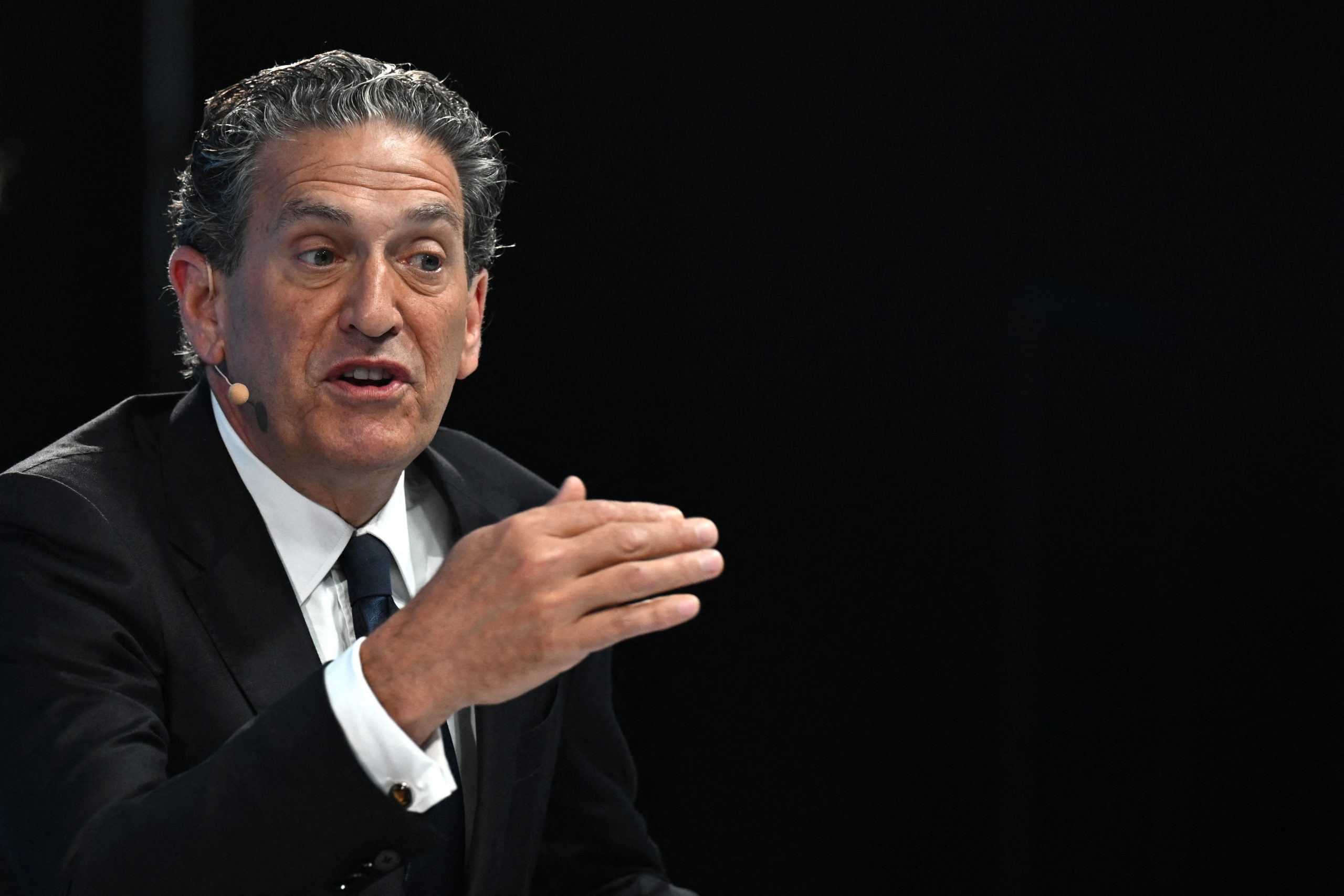 James Rubin arrin në objektin e Speciales