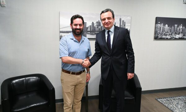Kurti takon kongresistin Lawler, flet për rreziqet e ndikimit rus në Ballkan