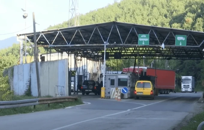 Shtetasi serb prezanton dokumenta false në kufi, i refuzohet hyrja në Kosovë