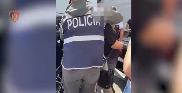 7 kg drogë e trafikuar nga Kanadaja sekuestrohet në Tiranë, arrestohet një 22-vjeçar