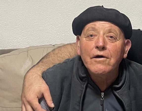 Familja kërkon ndihmë nga qytetarët për gjetjen e 70-vjeçarit