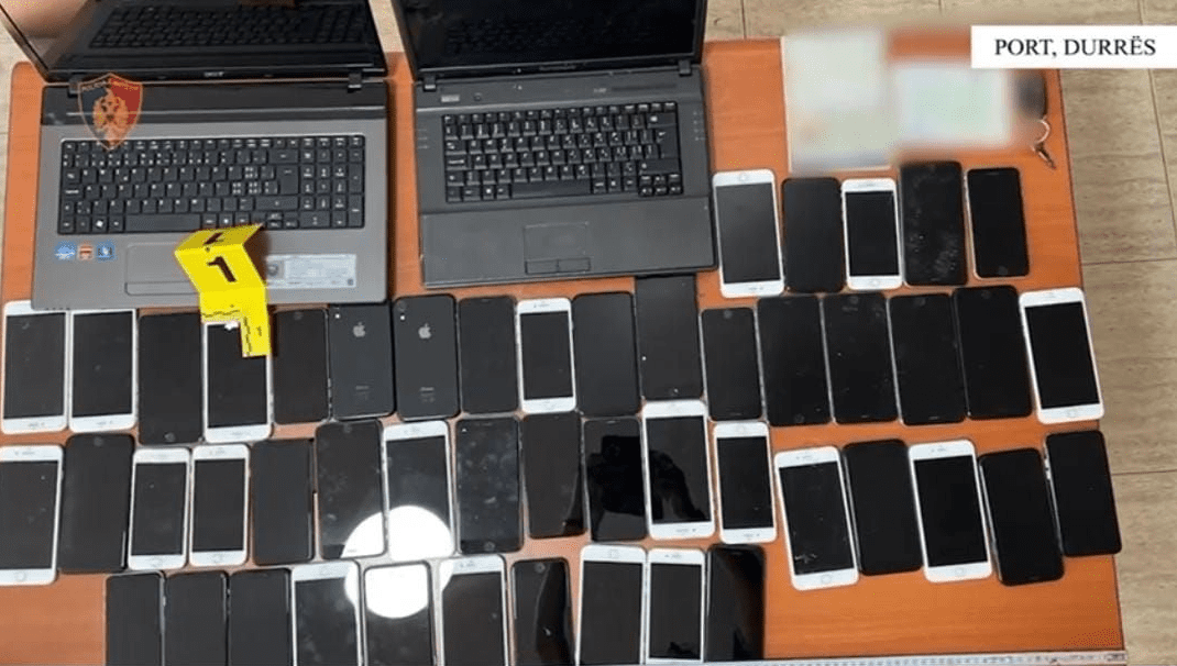 I kishte fshehur 49 iPhone, arrestohet 53-vjeçari nga Kosova në Durrës