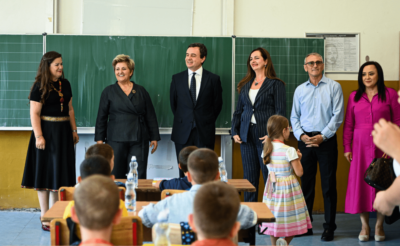 Kurti: I inkurajoj mësimdhënësit që të jenë sa më afër nxënësve