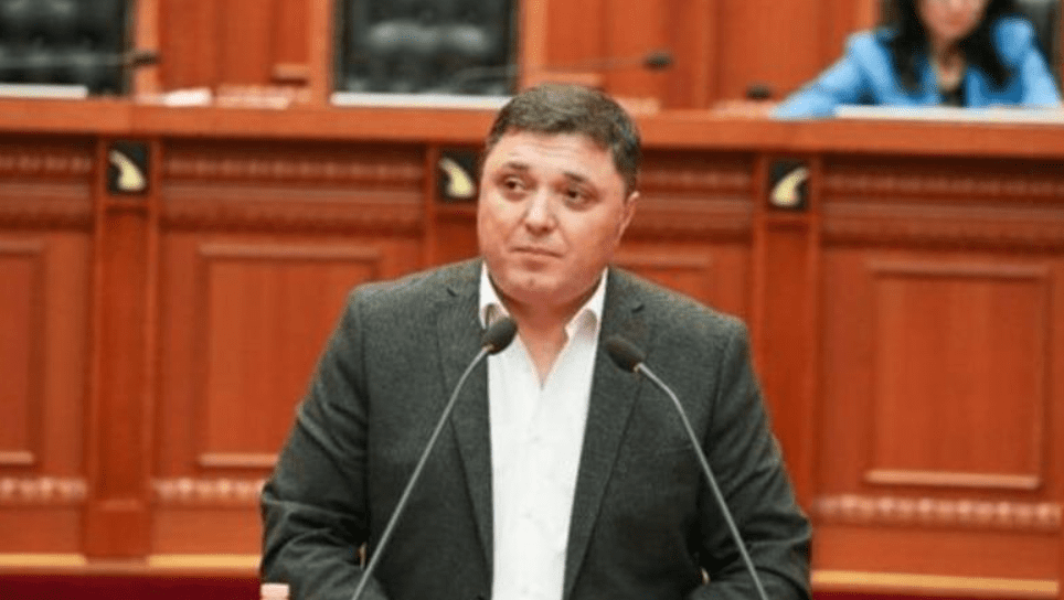 Kreshnik Çollaku emërohet këshilltar i Osmanit për Politikë të Jashtme