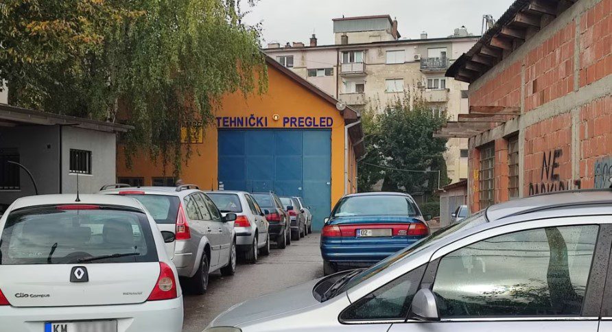 Kosova nuk do të lejojë nga nëntori përdorimin e automjeteve me targa të huaja përmes autorizimit