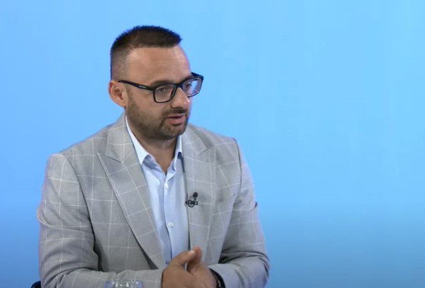 Jashari për dëshmitë në Hagë: Populli i Kosovës meriton të dijë të vërtetën