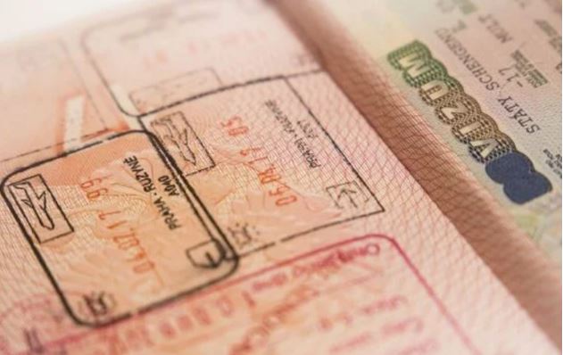 Nga 12 tetori hyrjet e daljet nga BE-ja bëhen pa vula në pasaportë