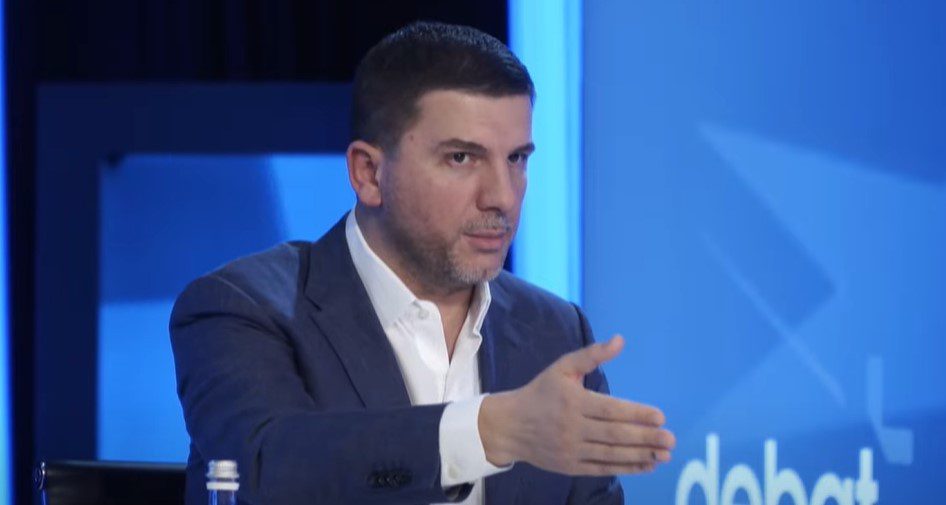 “I përfaqëson ashtu siç janë”- Krasniqi tallet me Vetëvendosjen për kandidimin e Dimal Bashës