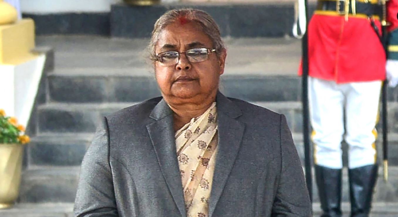 Pas protestave të dhunshme, Nepali për herë të parë ka një kryeministre grua