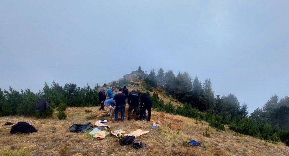 Në Bjeshkët e Strellcit gjenden mbetje mortore, dyshohet se u përkasin viktimave të luftës