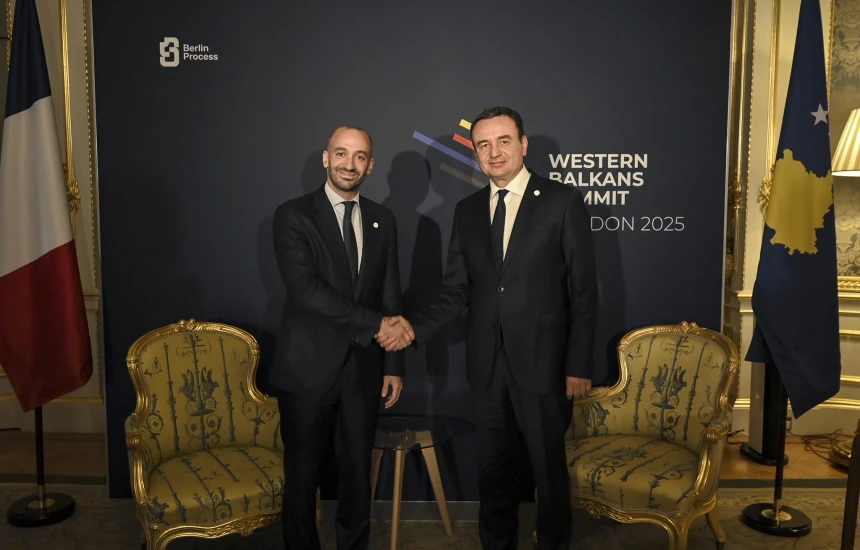Kurti i kërkon Francës ndihmë në dhënien e statusit të vendit kandidat për Kosovën