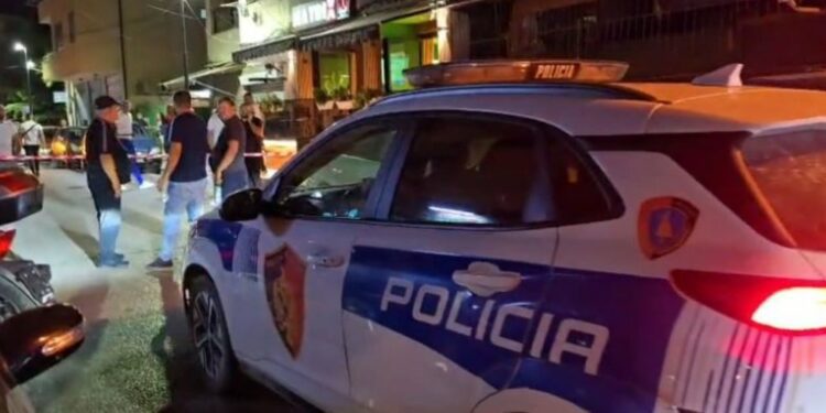 Tiranë: Burri 50-vjeçar vritet me thikë