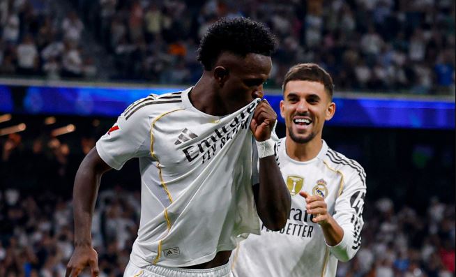 Real Madrid rikthehet përkohësisht në kreun e tabelës në La Liga, fiton ndaj Villarrealit