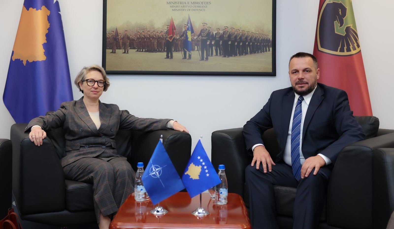 Maqedonci takon zyrtaren e lartë të NATO-s: Synojmë aleancën Veri-Atlantike, FSK po zhvillohet sipas standardeve të saj