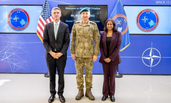 Ulutas priti në takimin zyrtarin e DASH-it, KFOR jep detaje: U diskutua situata aktuale në Kosovë dhe dialogu me Serbinë