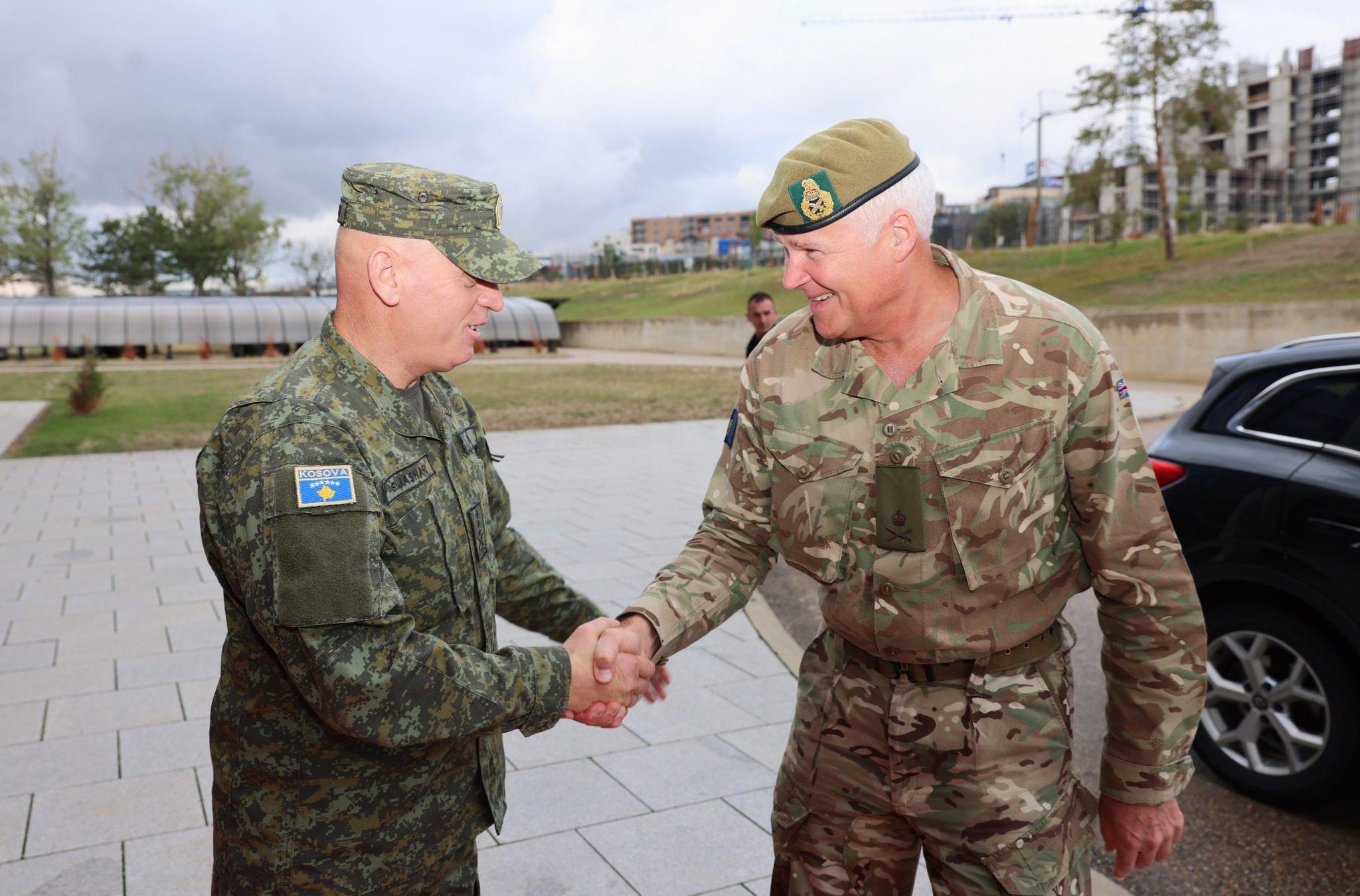 Gjenerali Jashari takohet me zyrtarine NATO-s