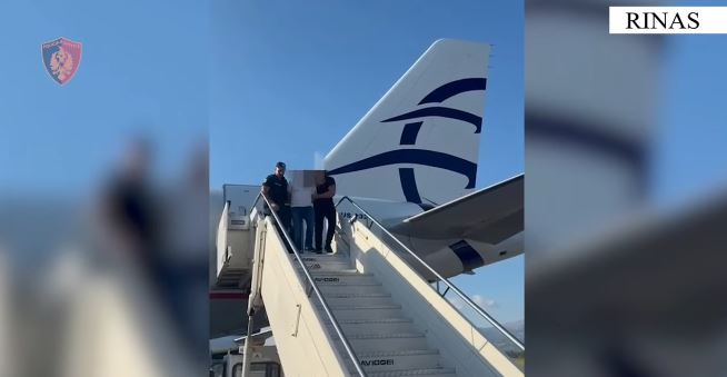 Ekstradohet nga Spanja në Shqipëri, 31-vjeçari që vodhi 200 mijë litra naftë