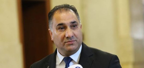 Kinolli: Kurti na ka ftuar në takim, do të mbahet pas kthimit të tij nga Londra