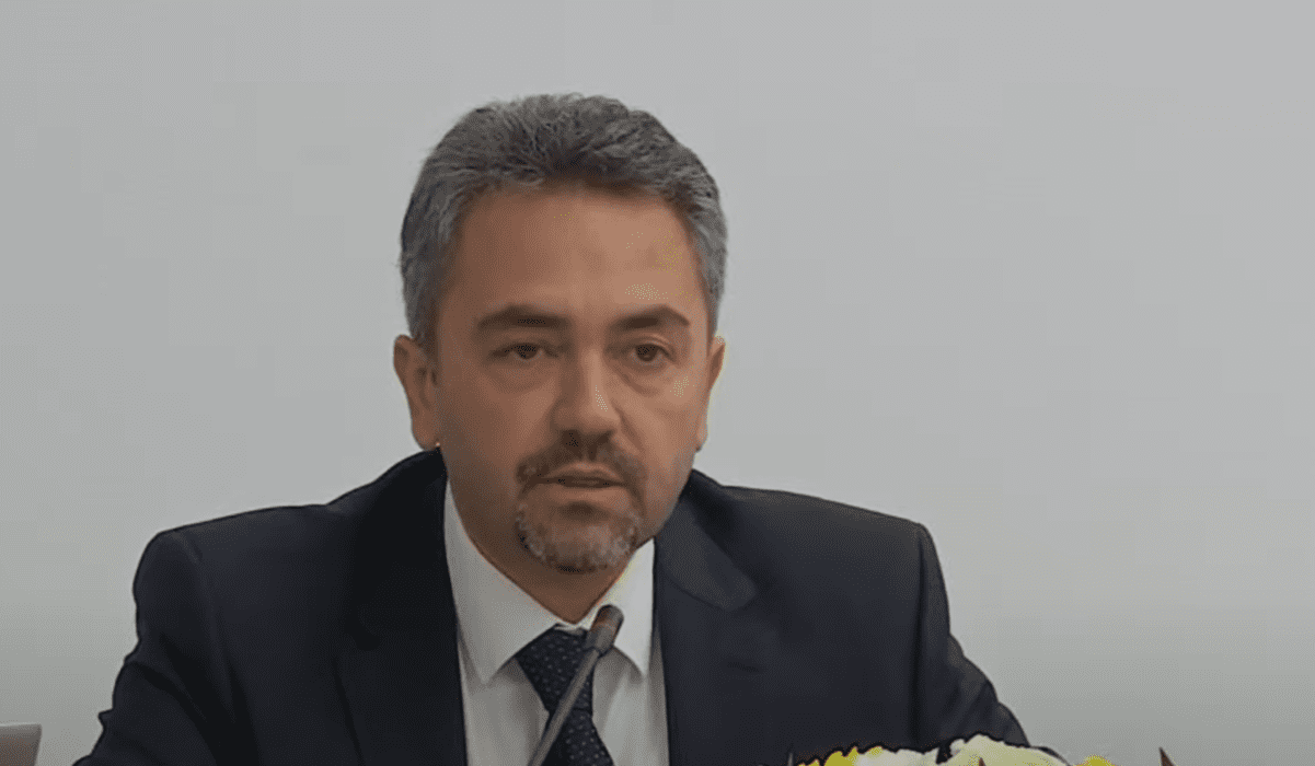Radoniqi: Procesi po zhvillohet në mënyrë të qetë, nuk ka parregullsi