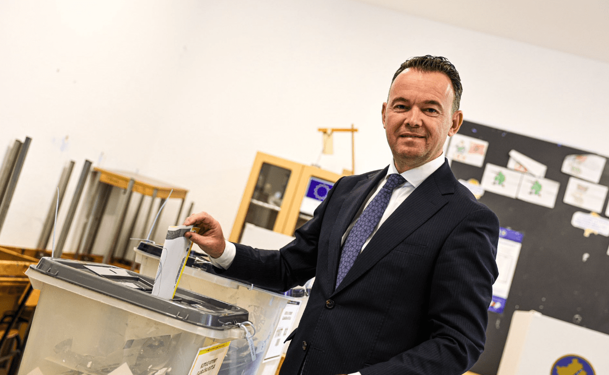 Peci: Le të presim deri në numërimin edhe të votës së fundit
