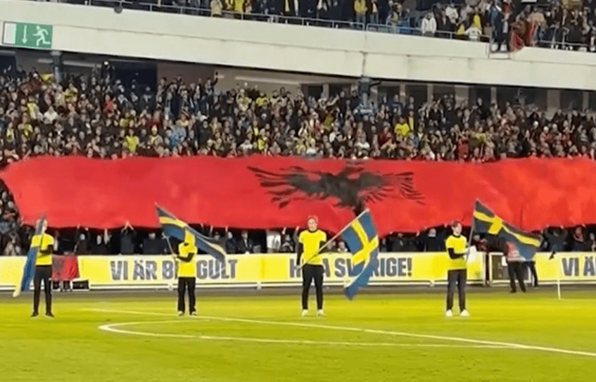 Edi Rama nis ditën me pamjen e flamurit Kuq e Zi në ndeshjen e Kosovës me Suedinë