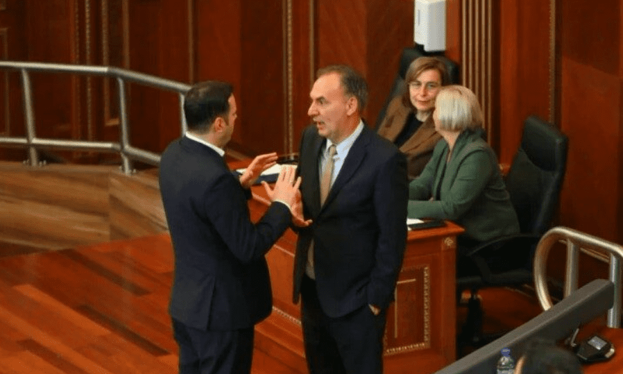 Lumir Abdixhiku takohet me Fatmir Limajn, nuk dihet për çka
