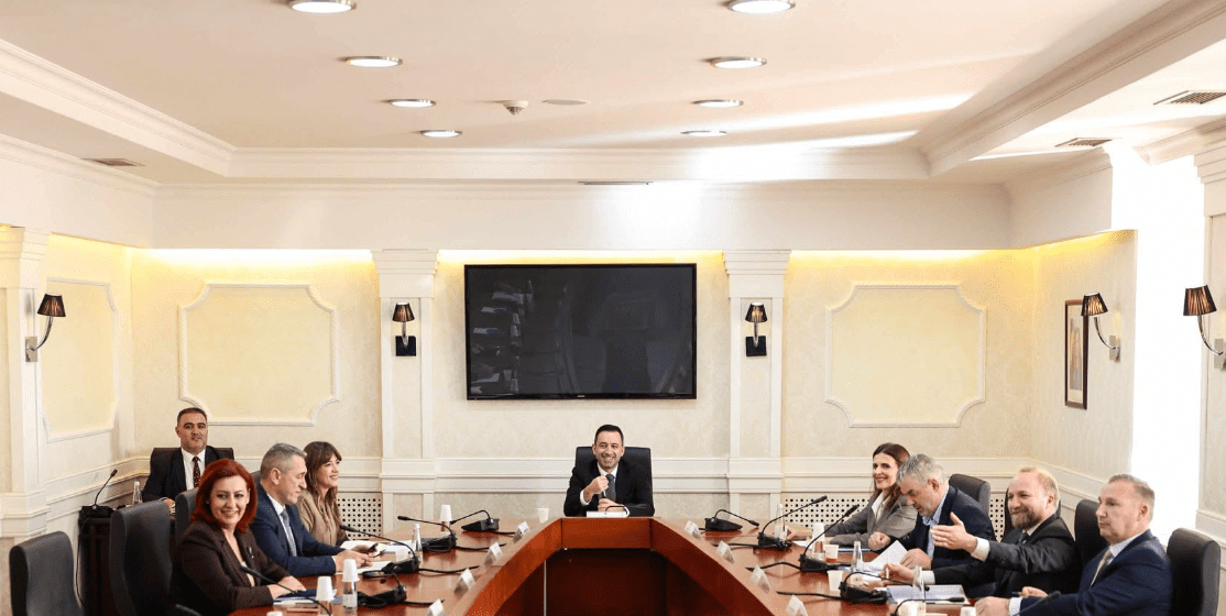 Basha: Jemi në rrethana të jashtëzakonshme, andaj u thirr mbledhja e sotme e Kryesisë