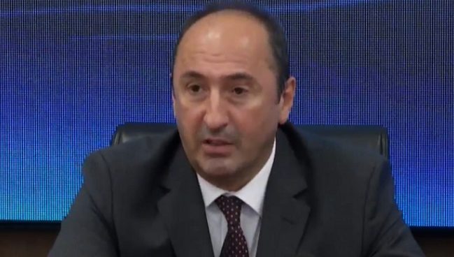 “Në Kosovë më shihnin si të Shqipërisë, këtu si të Kosovës”