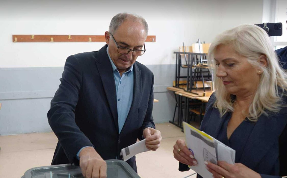 Shaqir Totaj: Të tregojmë kulturë demokratike dhe të fitojë qytetaria!
