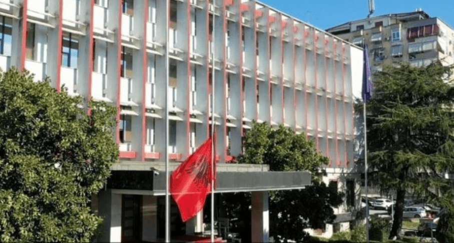 MPJ e Shqipërisë i reagon ashpër Serbisë për pretendimet se në Kosovë ka “spastrim etnik të serbëve”