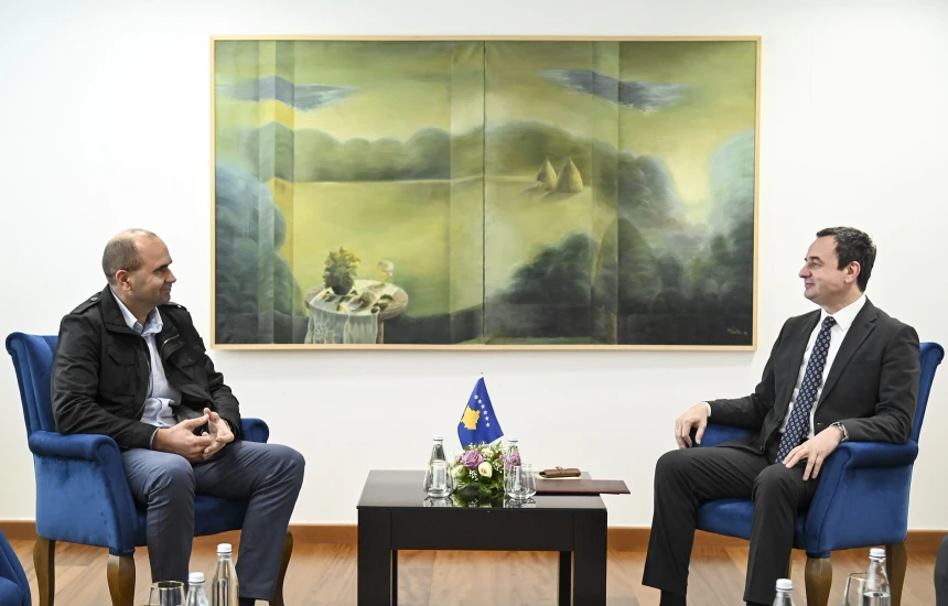 Nenad Vukmiroviq zëvendëson Rashiqin si ministër për Komunitete dhe Kthim