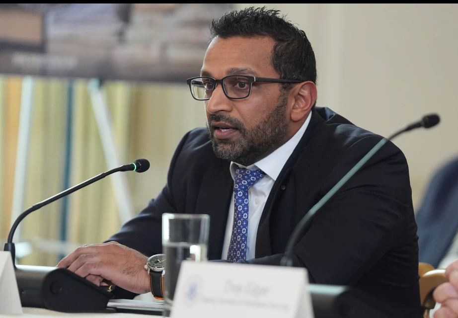 Drejtori i FBI-së: Disa të arrestuar në Michigan për një komplot sulmi gjatë fundjavës së Halloweenit